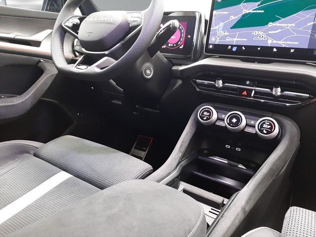 Fahrzeugabbildung Skoda Kodiaq Sportline 2.0TDI 4x4 AHK StdHz 360° 20"