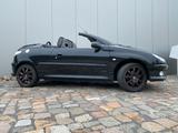 Peugeot 206 CC Sport 110 Night Black ALLWETTER KLIMA ALU - Peugeot 206 mit Benzin-Antrieb: Cabrio