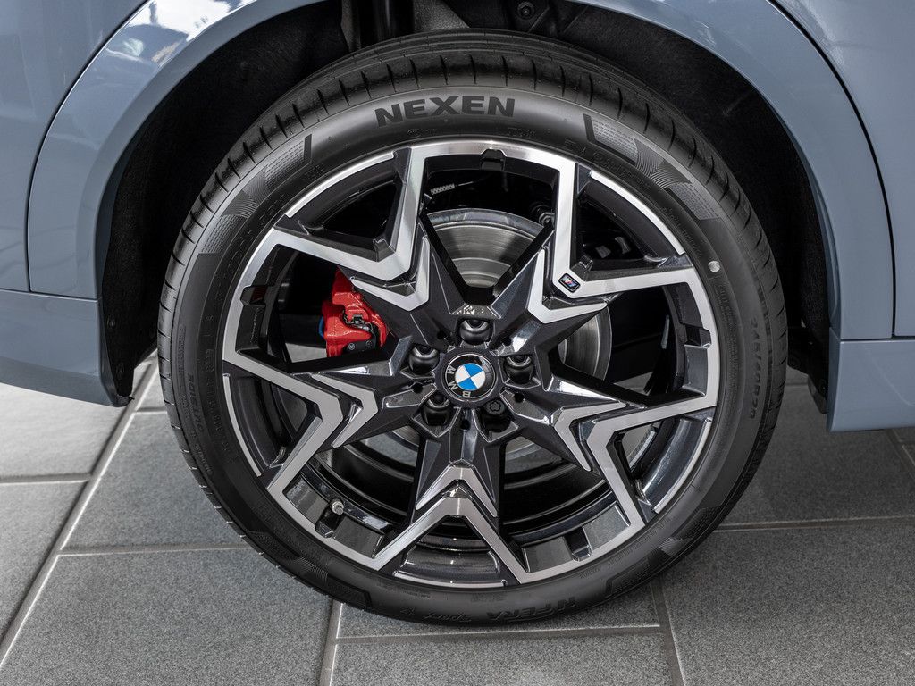 BMW iX2 - Bild 10