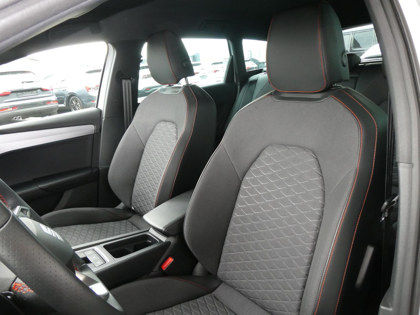 Seat Leon 1.5 eTSI 110 kW FR, Fahrassistenz-Paket L