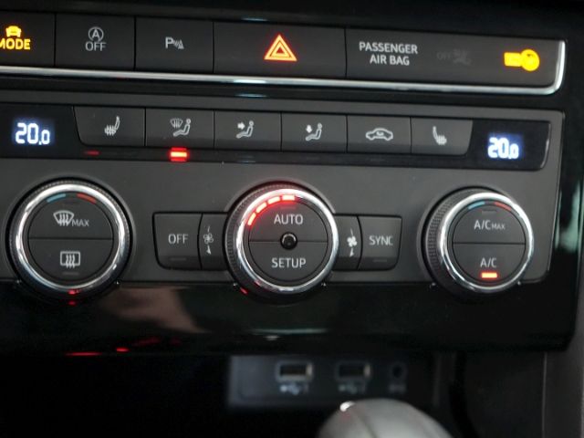 Leon FR TSI DSG+LED+NAVI+RÜCKFAHRKAMERA+SITZHEIZ