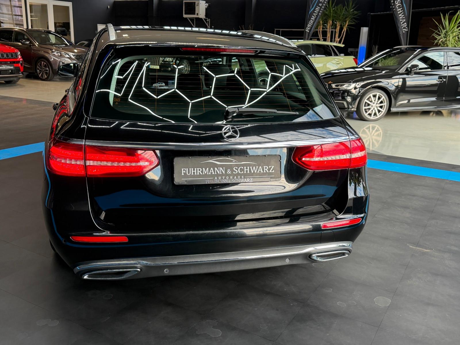 Mercedes-Benz E220d4Matic T9G-TRONIC+Burmester+ACC+LED+Rückfk.