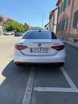 Alfa Romeo Giulia 2.0 Turbo 16V 206kW AT8-Q4 Veloce - Alfa Romeo Giulia von privat