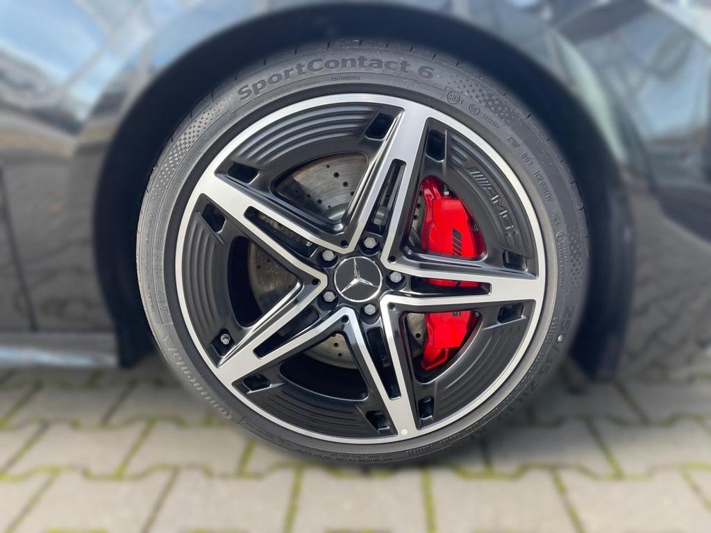 Mercedes-Benz CLA 45 AMG Shooting Brake