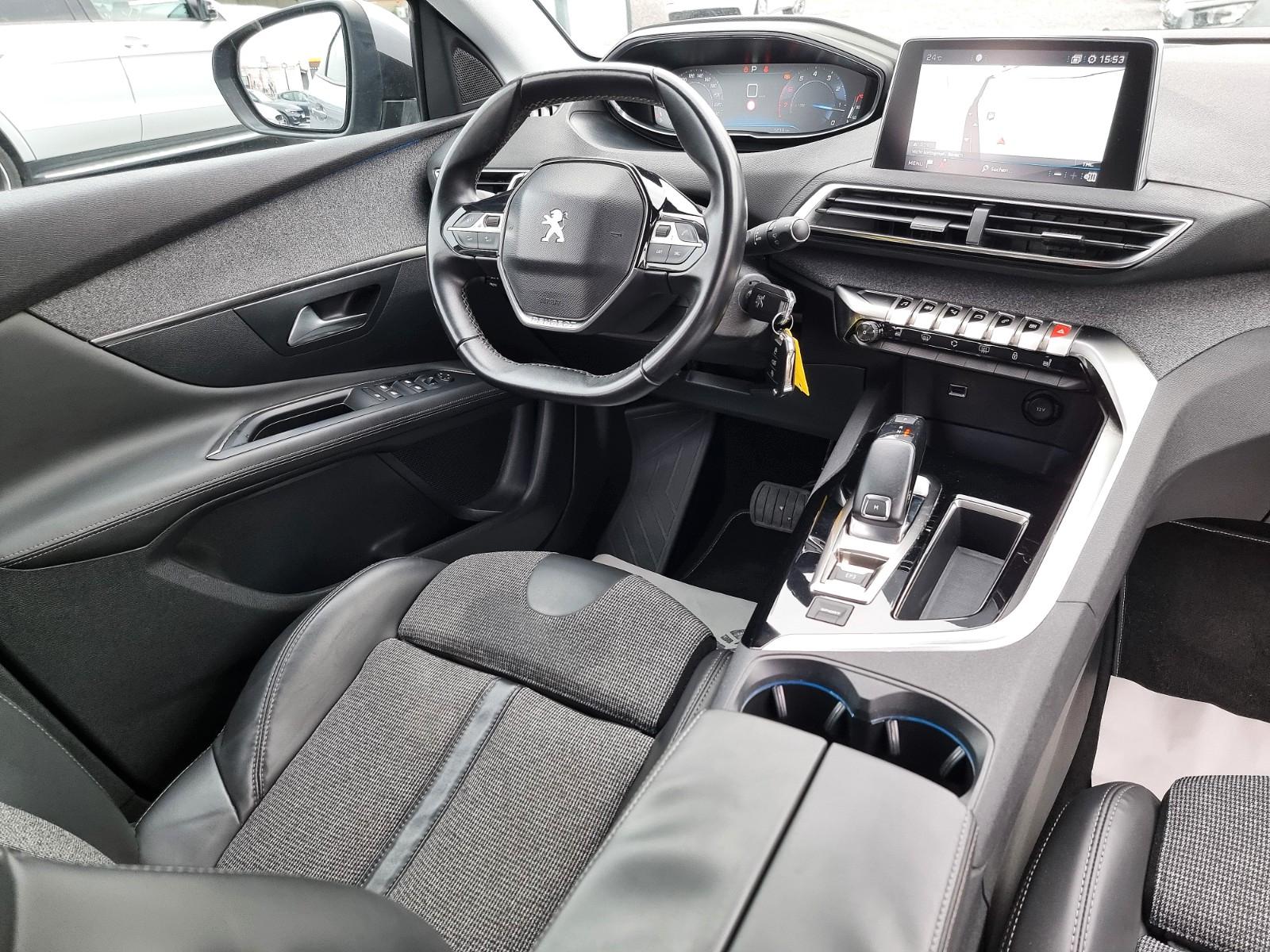Peugeot 3008 Allure NAVI TEMP KAM SITZH PDC ACC CARPLAY