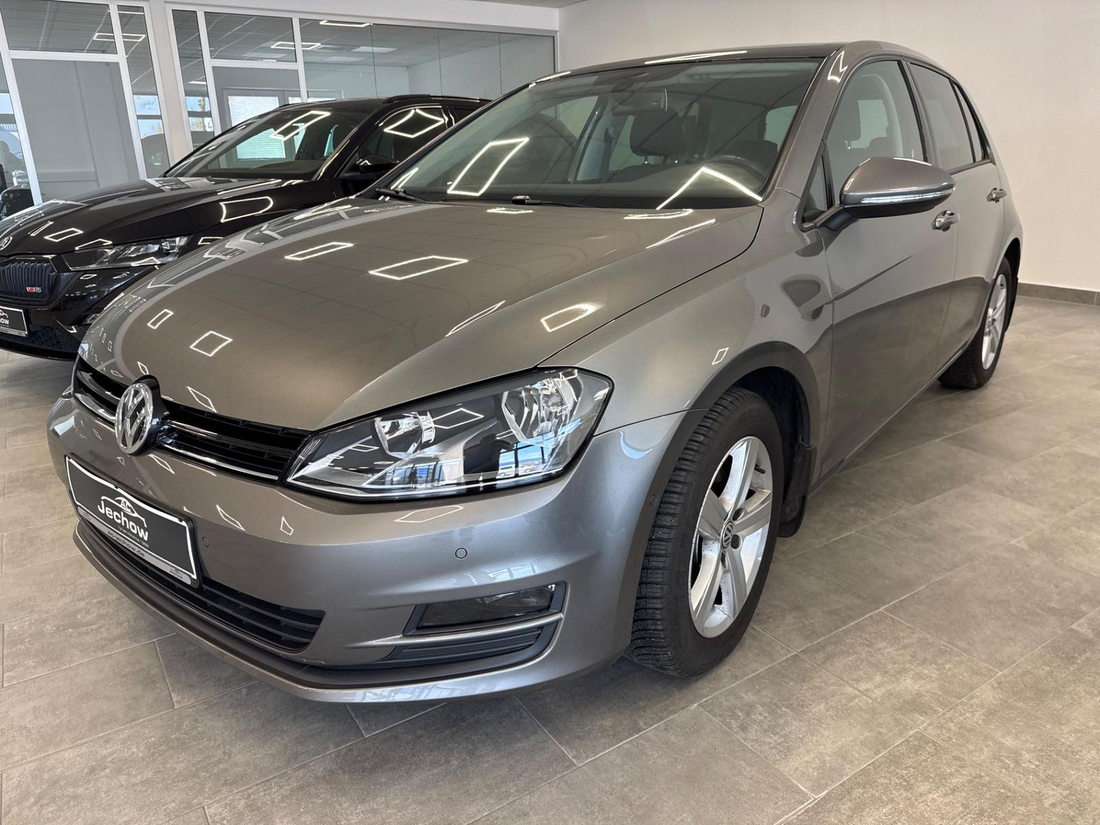 Volkswagen Golf VII 1.2 TSI Comf. Life Panor. 1 Hand 