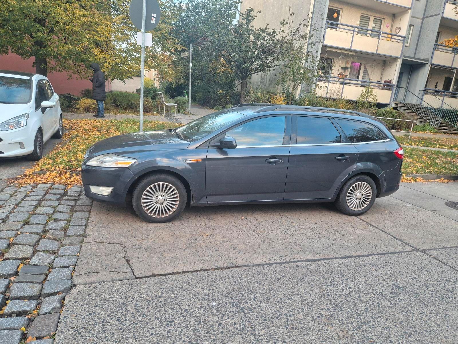 Ford Mondeo 2008 — rear view
