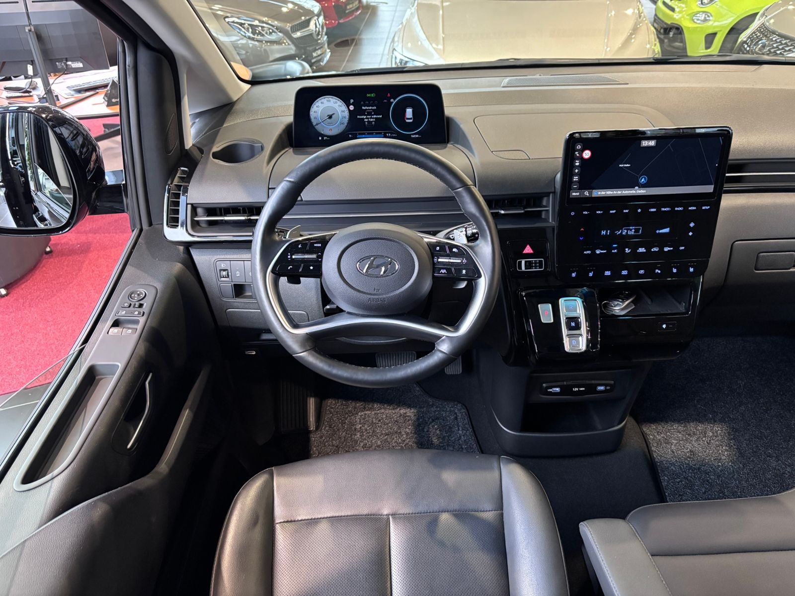 Fahrzeugabbildung Hyundai STARIA Trend 2WD SHZ LED NAVI ALU