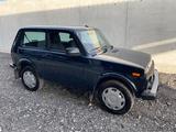 Lada Niva - Lada mit Benzin-Antrieb: Kleinwagen