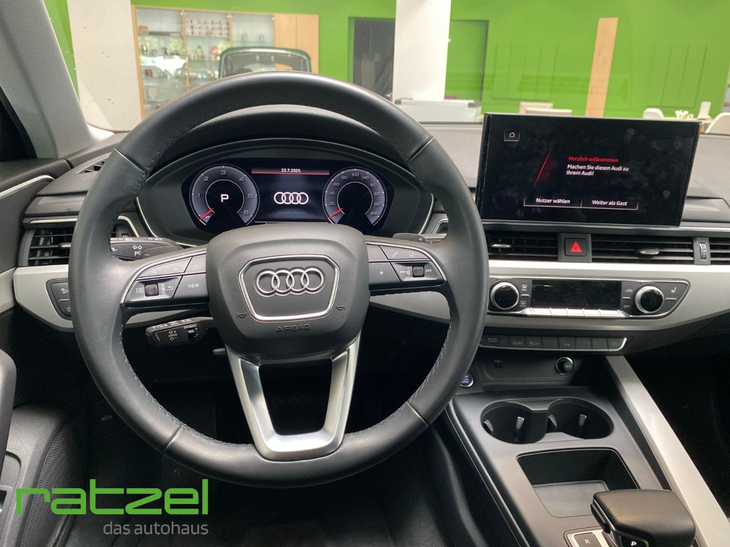 Fahrzeugabbildung Audi A4 2.0 TDI Avant S line 40 TDI S tronic El. Pano