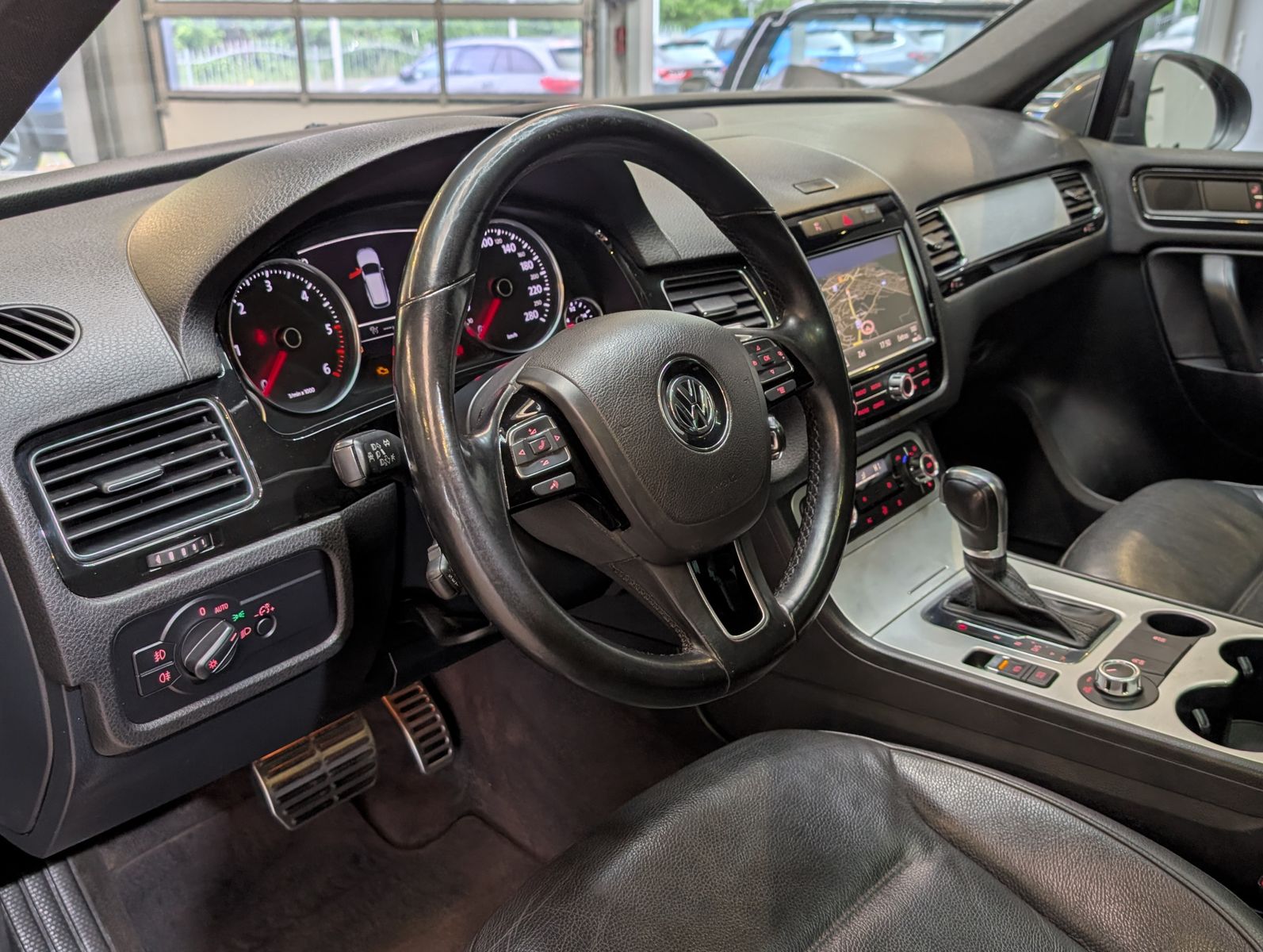 Fahrzeugabbildung Volkswagen Touareg 3.0 TDI BMT StandHzg. Cam Pano ACC AHK