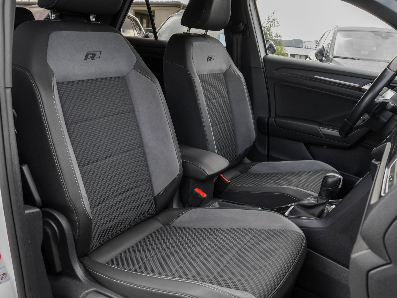 Volkswagen T-Roc - Bild 5