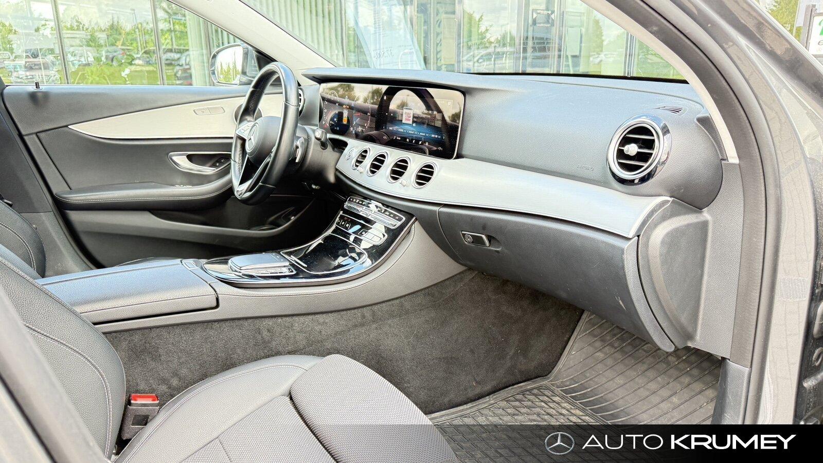Mercedes-Benz E 220 d 4M T AVANTGARDE+LED+Spur+TotwinkelNavi