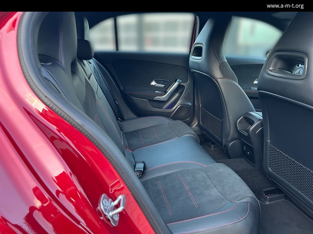 MERCEDES-BENZ A 250