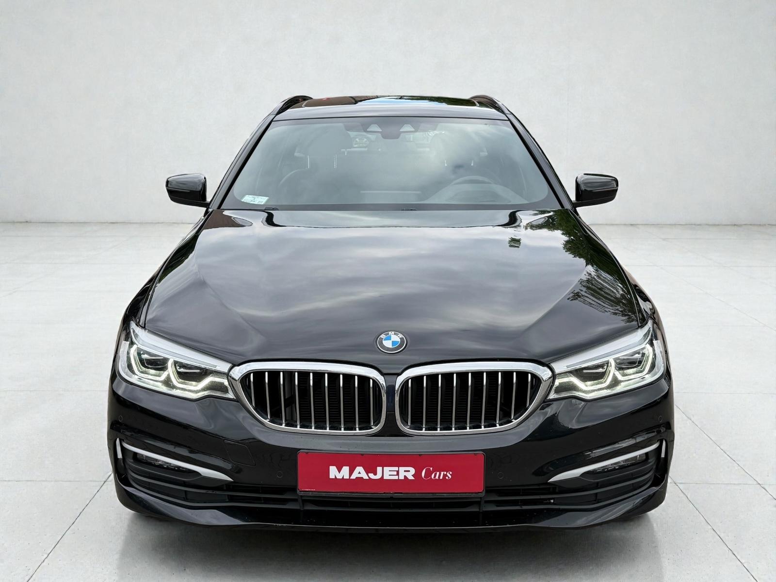 BMW 530d Touring*PANO*LEDER*HUD*LED*HIFI*APPLECAR*