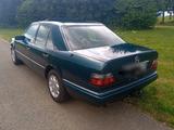 Mercedes-Benz Mercedes 200D (W124) mit H-Kennzeichen / O... - Mercedes-Benz 200: W124 200d