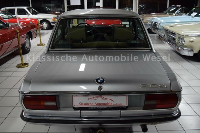 Fahrzeugabbildung BMW E3 3.0 Si im unrestaurierten Topzustand