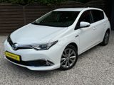 Toyota Auris 1.8 Hybrid Executive 1. Hand LED Navi SHZ - Toyota Auris mit Hybrid-Antrieb: Limousine