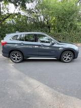 BMW X1 xDrive20i Steptronic  - BMW X1 in Wiesbaden