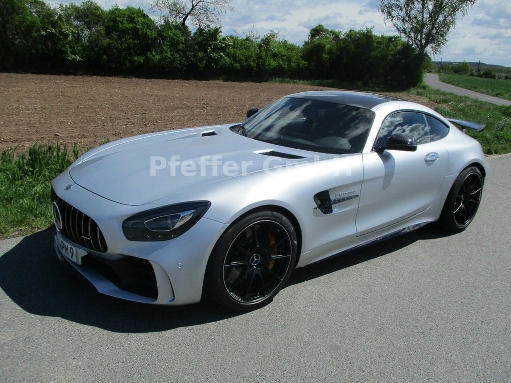 Mercedes-Benz AMG GT R