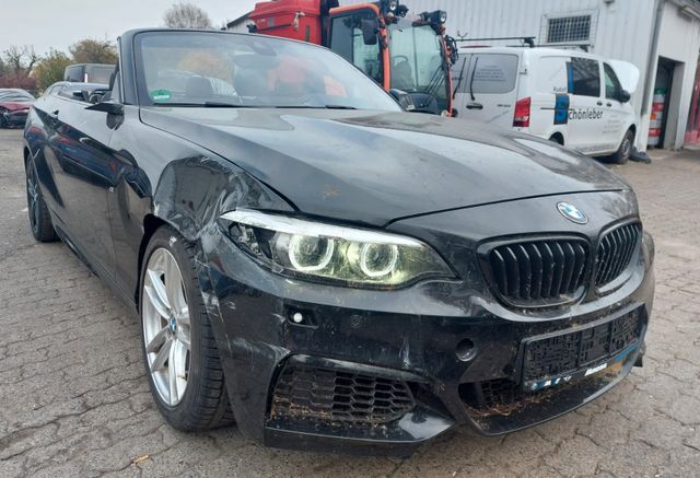 BMW 218i Cabrio M Sport Multi Navi Tempo