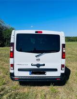 Nissan Primastar Kombi Automatik 8-Sitzer Top gepflegt - Nissan Primastar: Kombi