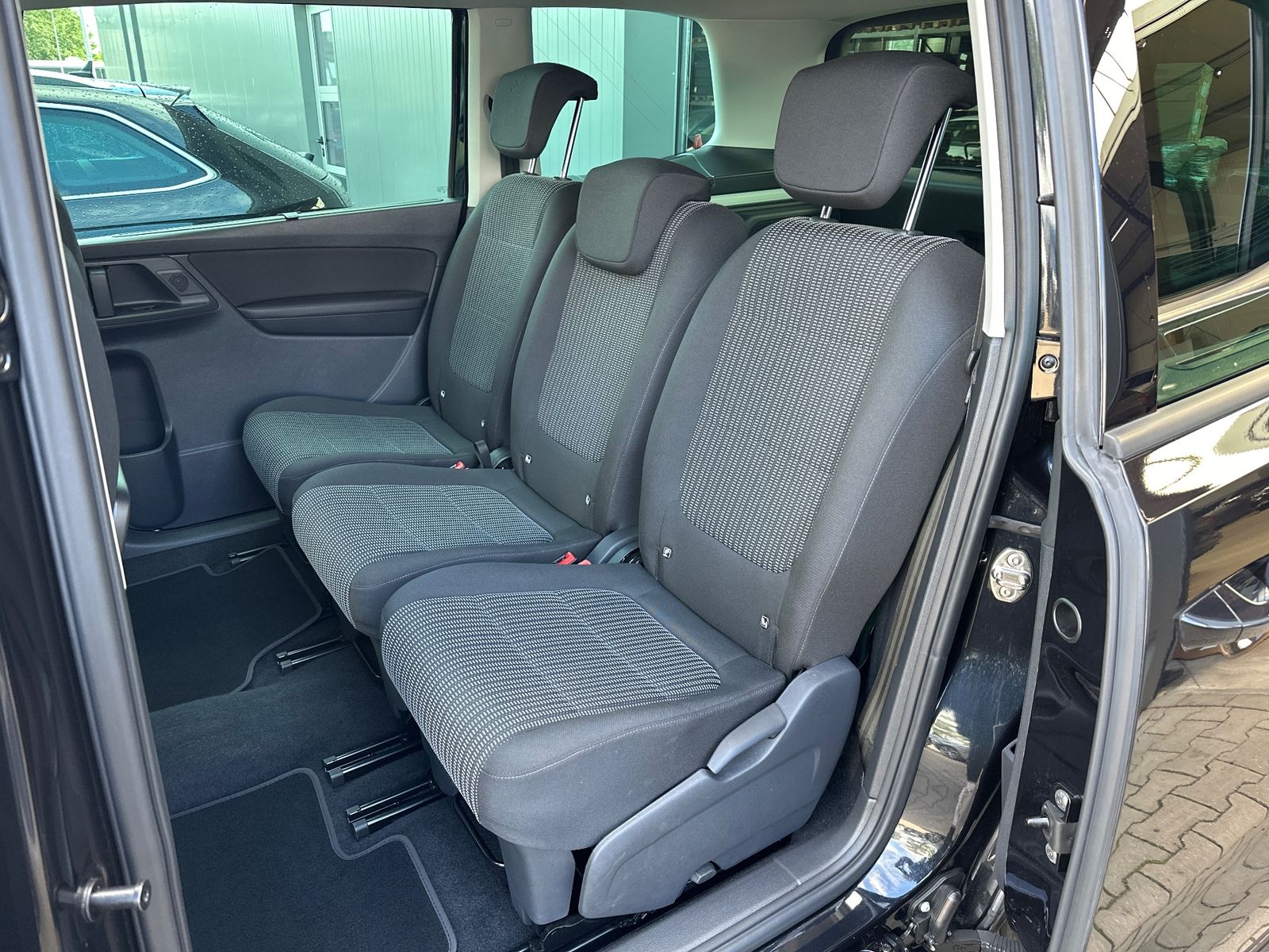 Fahrzeugabbildung SEAT Alhambra 2.0 TDI Stylance DSG NAV+KAMERA+SHZ