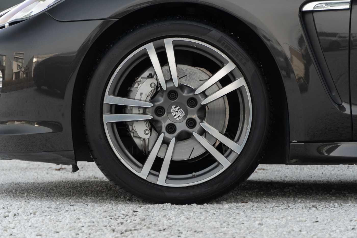 PORSCHE PANAMERA S HYBRIDE 333ch BVA Historique présent - 1ERE MAIN