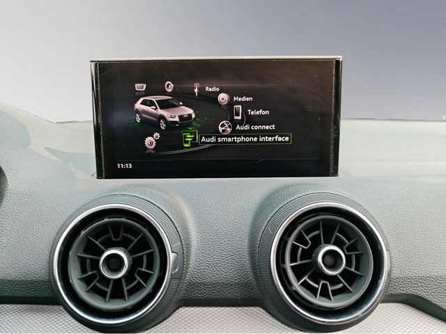 Q2 35 1.5 TFSI advanced S-tronic SHZ KAMERA ACC