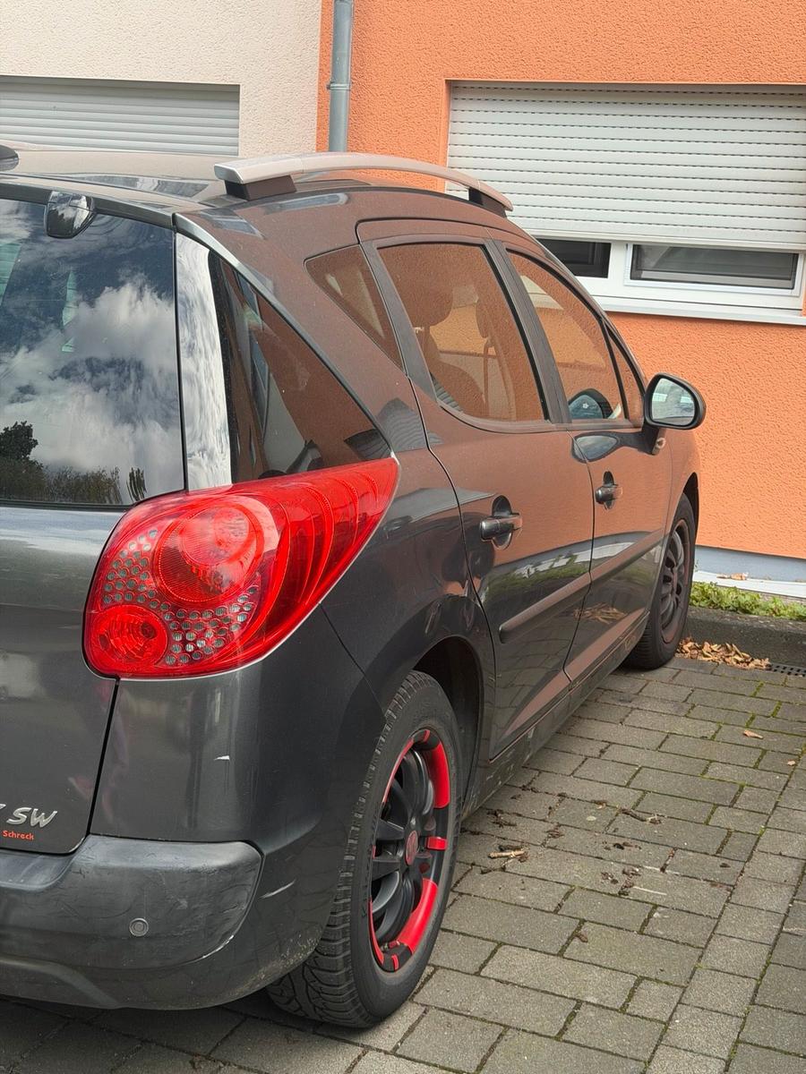 Peugeot 207 2008 — photo 6