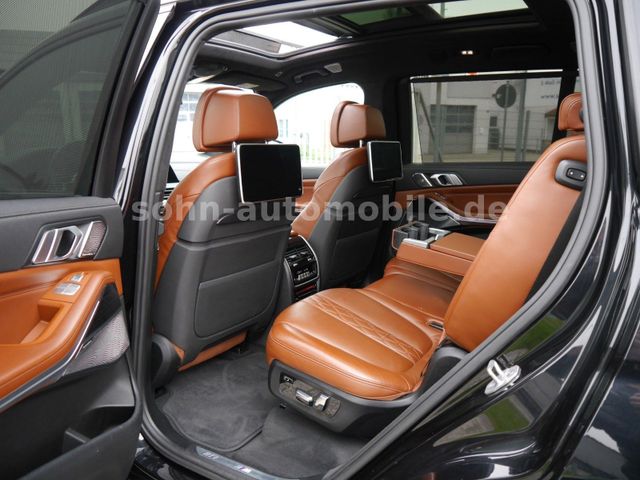 BMW X7 M50d Individual 3xTV/B&W/PanoSKY/Laser/Stdhzg