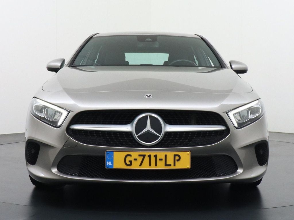 Mercedes-Benz A 160 Business Solution Plus | AHK Wegklapbaar |