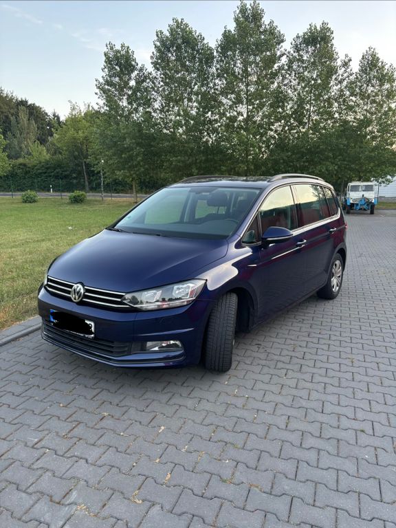 Image of Volkswagen Touran