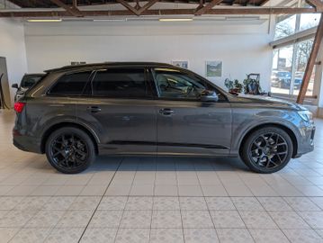 Audi Q7 50 TDI quattro S line