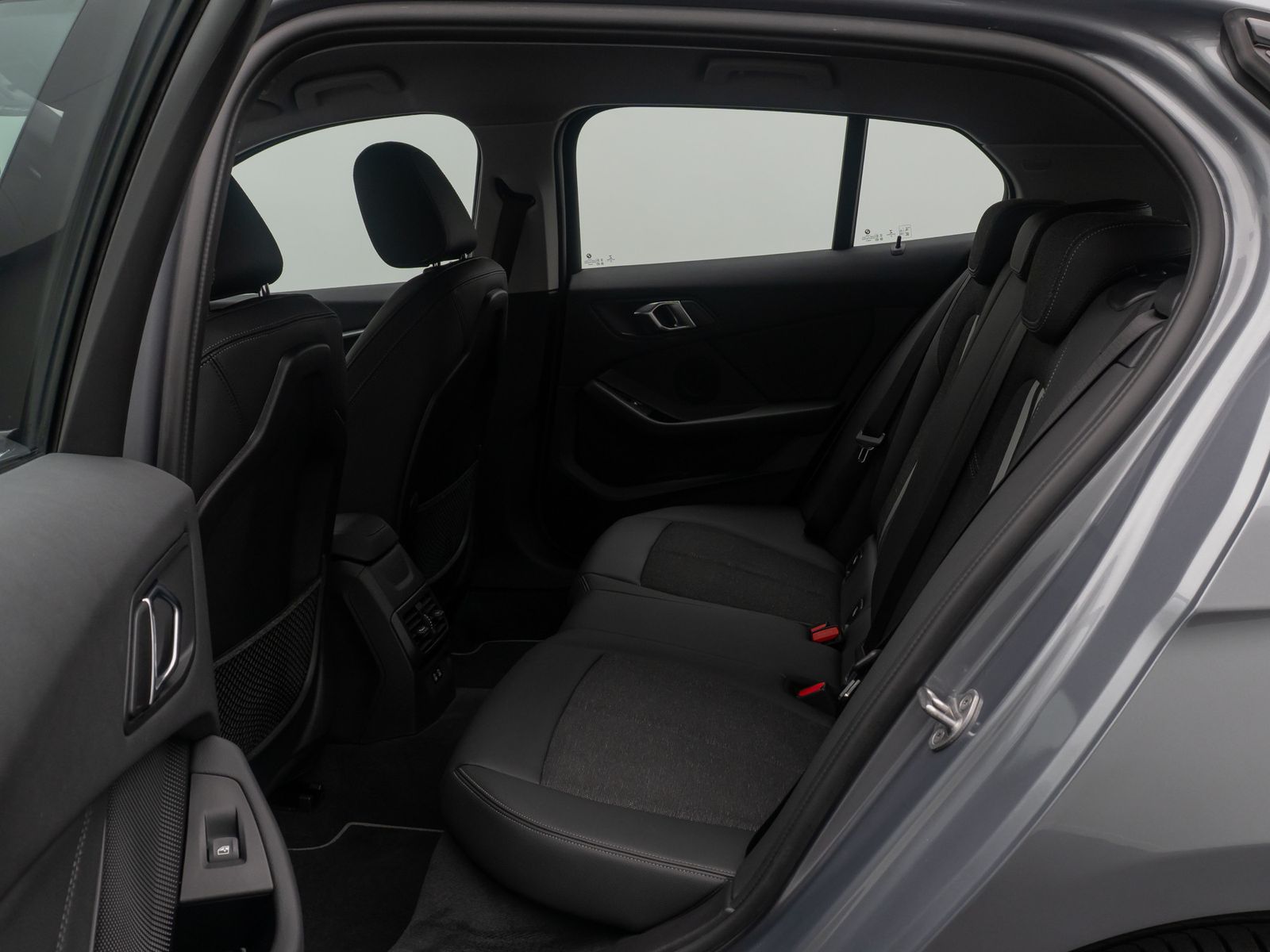 Fahrzeugabbildung BMW 118i Sport Line DAB CockPitPr PDC Fernlichtassis