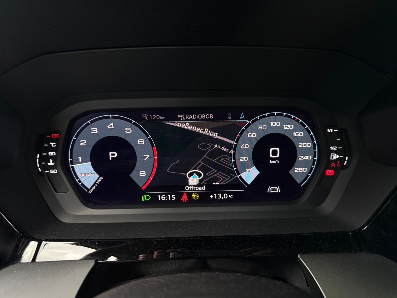 Fahrzeugabbildung Audi A3 Sportback  35 TFSI S line AHK LED NAVI