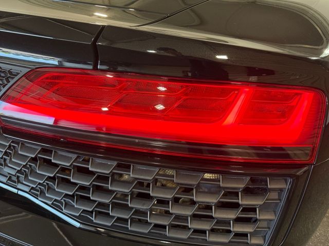 R8 Spyder V10 PERFORMANCE 5.2 FSI RWD LED+RAUTE+