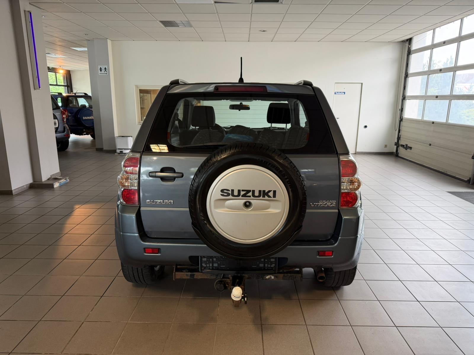 SUZUKI GRAND VITARA 1.9 DDIS 129CH - 4X4 - BVM - VOLANT EN CUIR - ATTELAGE
