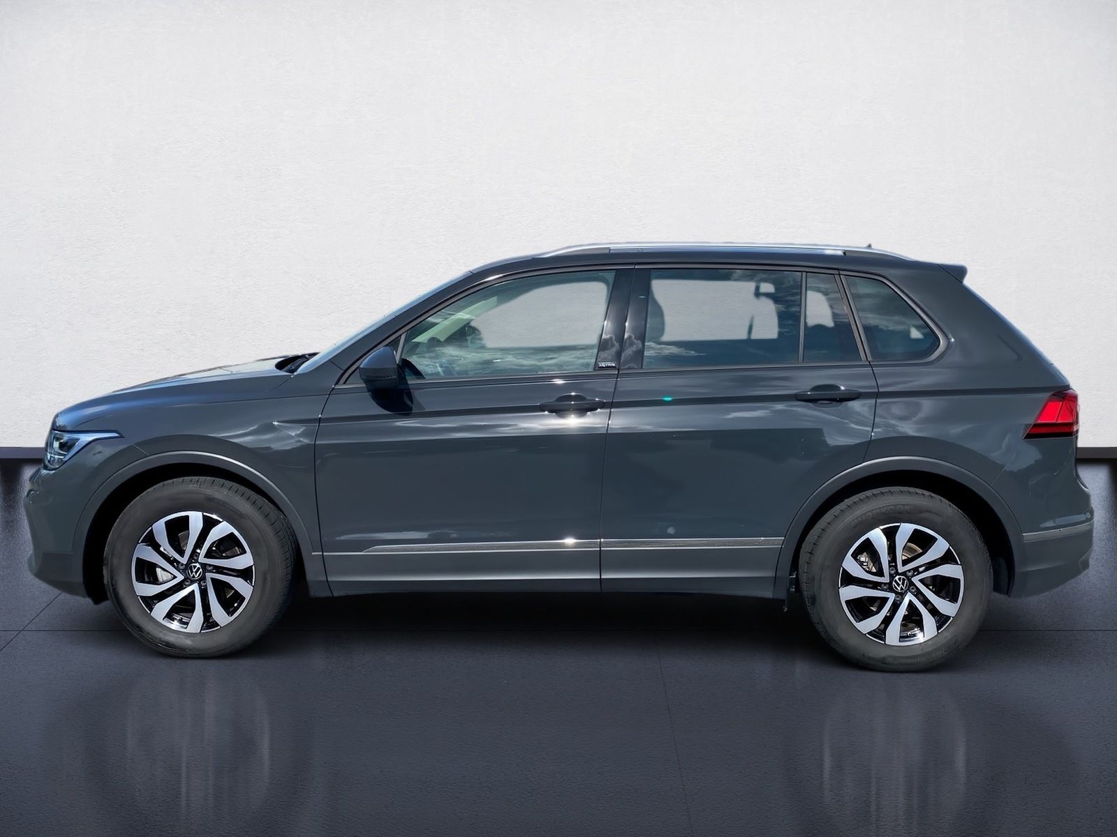 Volkswagen Tiguan 1.5 TSI Active DSG LED Navi ACC AHK Stand foto 3