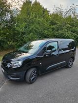 Toyota Proace City 1,5-l-D-4D 75kW L1 Combi  - schwarze Toyota PROACE CITY