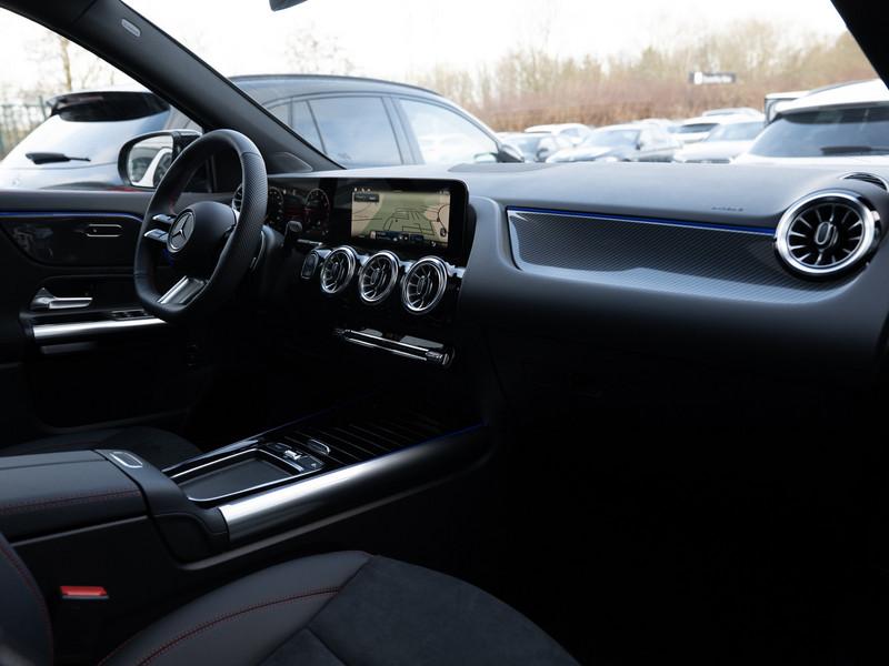 Mercedes-Benz GLA 200 AMG-Sport/MLB/Pano/Night/Distr/AHK/Keyl