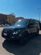 Mitsubishi Pajero 3,2 DI-D 4WD Edition 100 n72 - Mitsubishi Pajero mit Panoramadach