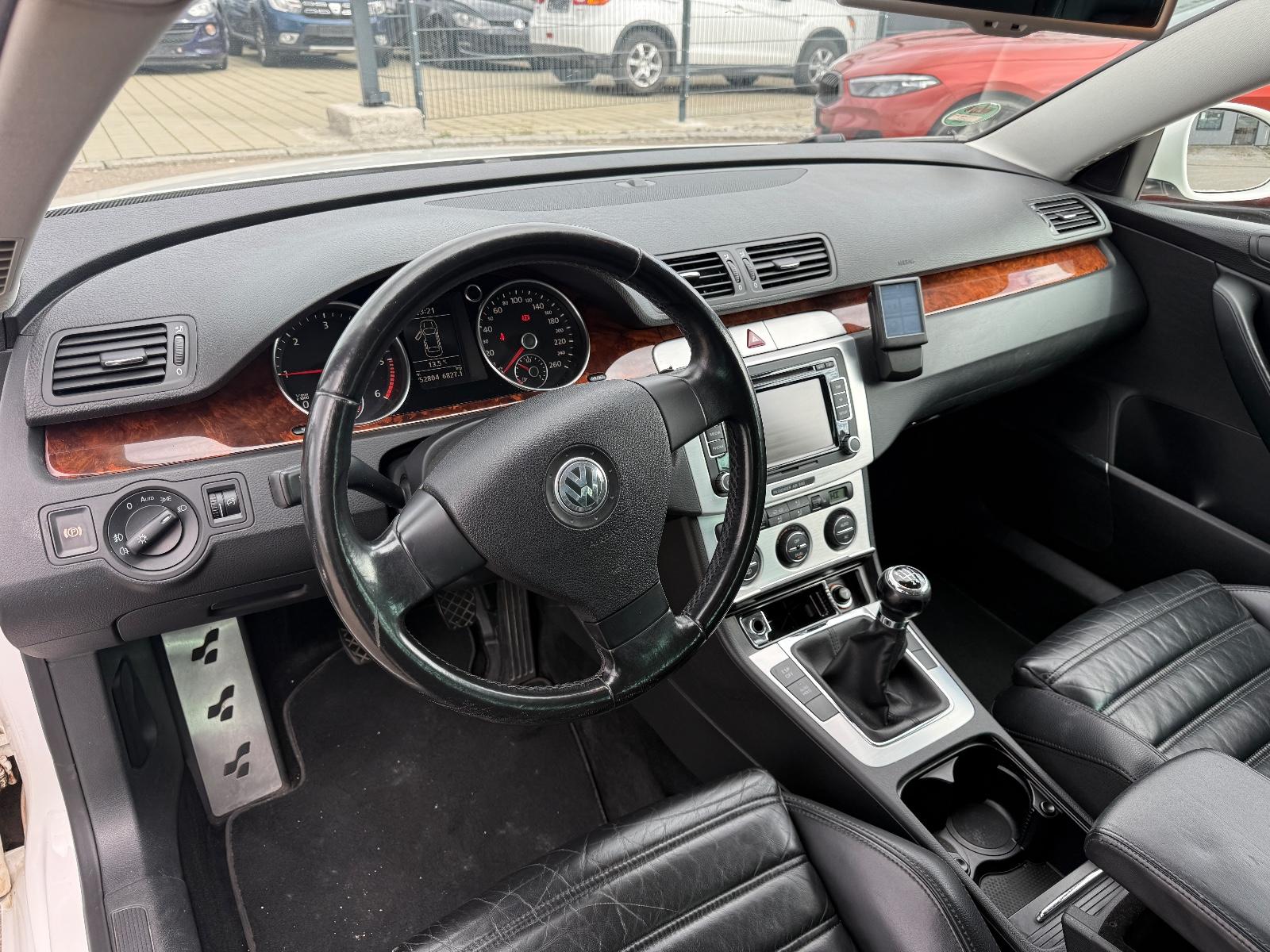 Volkswagen Passat 2009 — photo 12