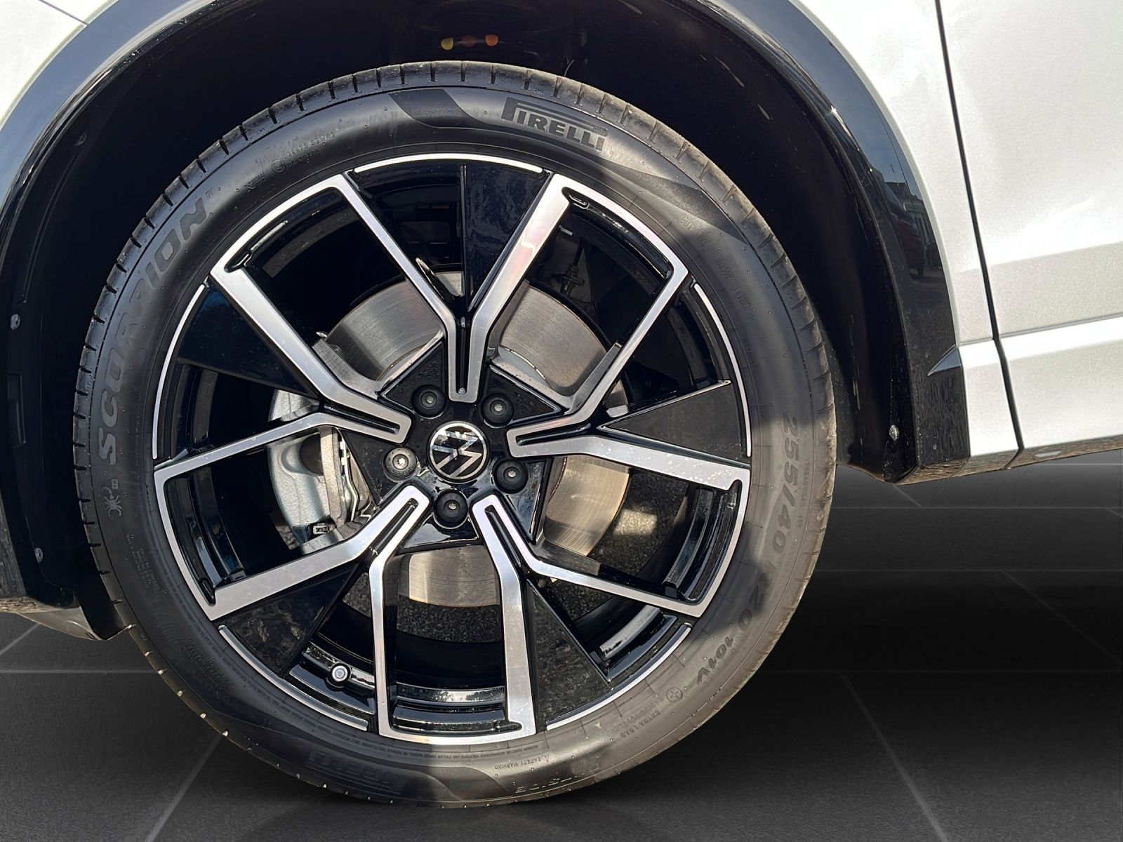 Volkswagen Tiguan - Bild 8