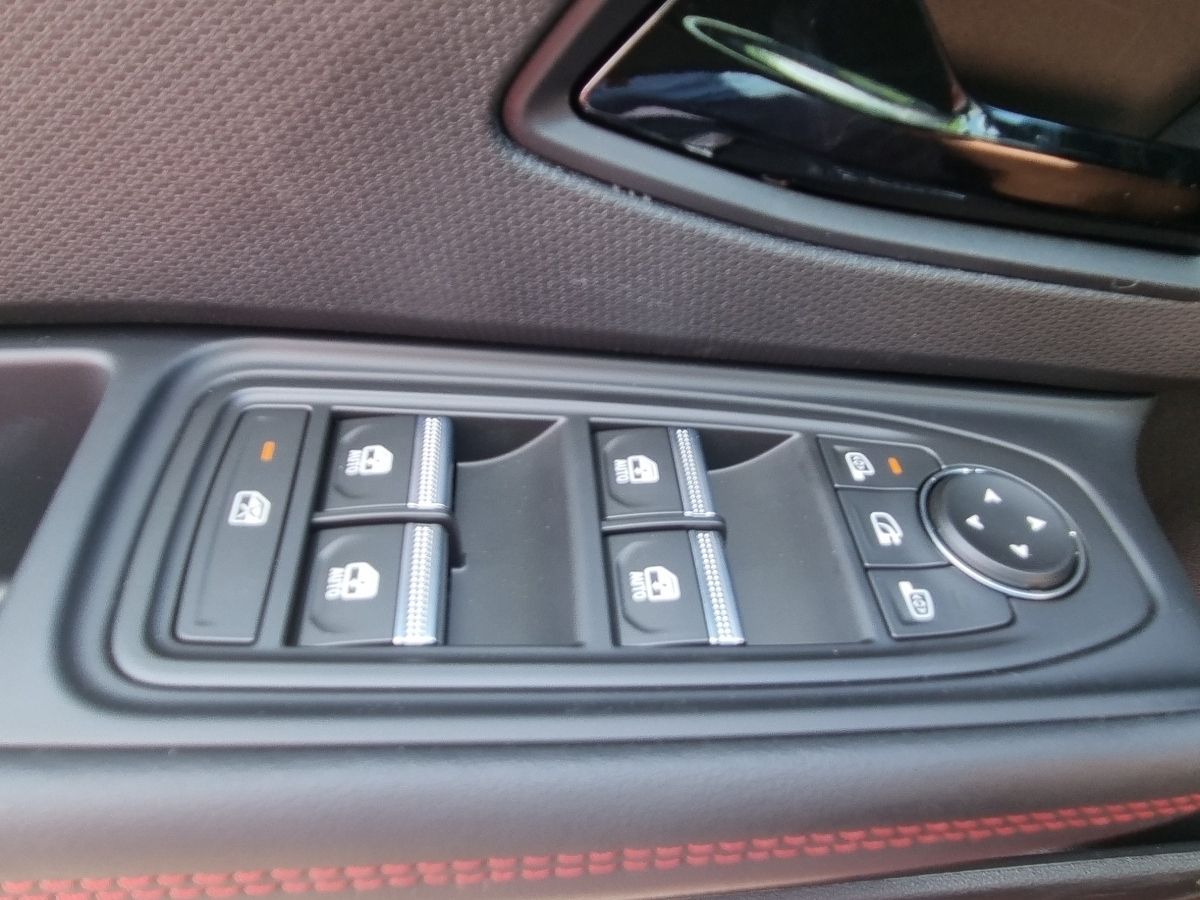 Fahrzeugabbildung Renault Clio Techno TCe 115 EDC