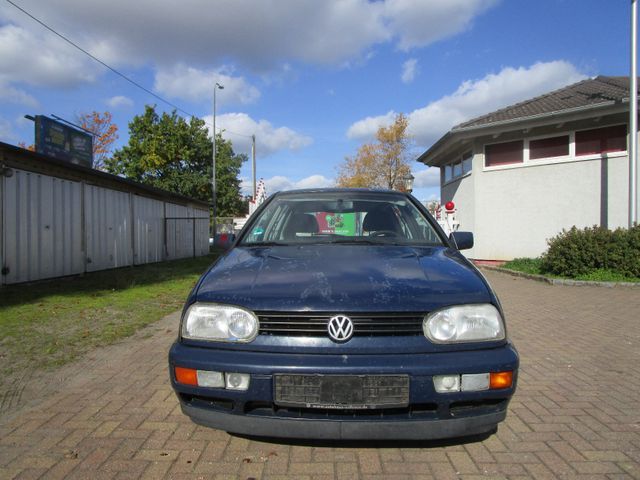 Volkswagen Golf *Klima*1.8