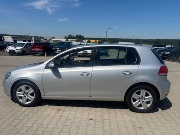 Volkswagen Golf - 8