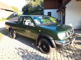 Nissan King Cab - aus 2000: Geländewagen