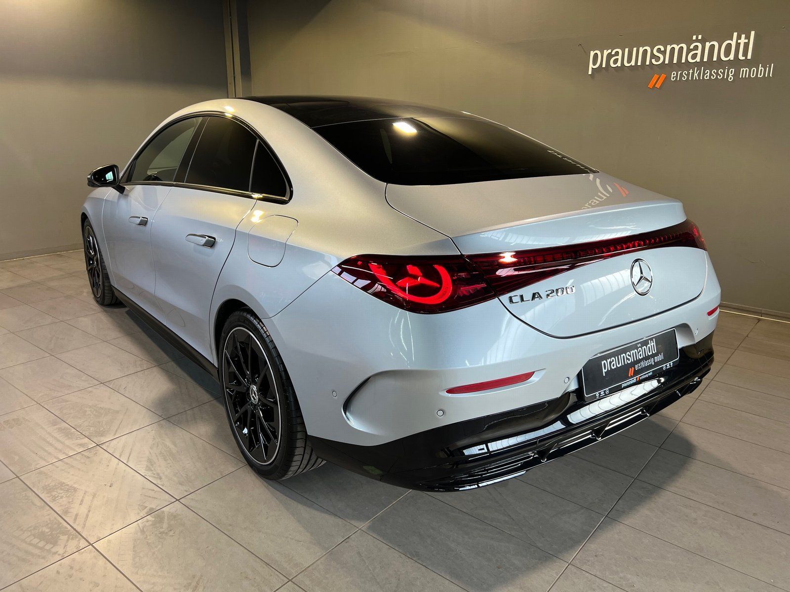 Mercedes-Benz CLA 200 AMG Night Neu C178 Pano Superscreen 19 foto 2