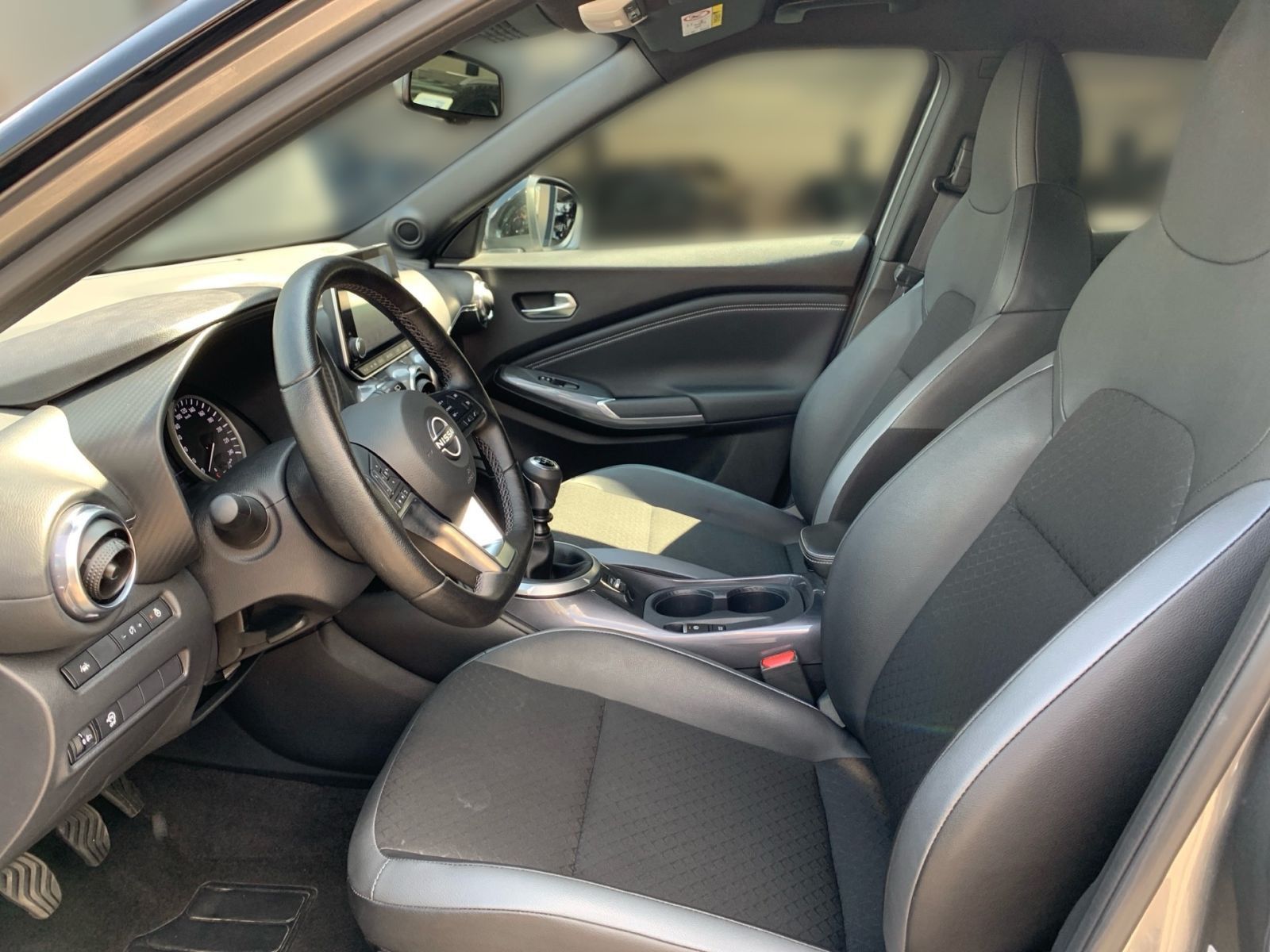 Fahrzeugabbildung Nissan Juke 1.0 DIG-T N-Connecta Navi Kamera